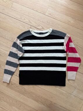 Tribal Striped Crewneck Sweater with Mixed Sleeve Colors Small